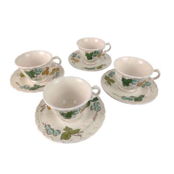 Set of 4 Vintage Metlox Vernonware VINEYARD Cups & Saucers Grapes Leaves c1960 - Picture 2 of 10
